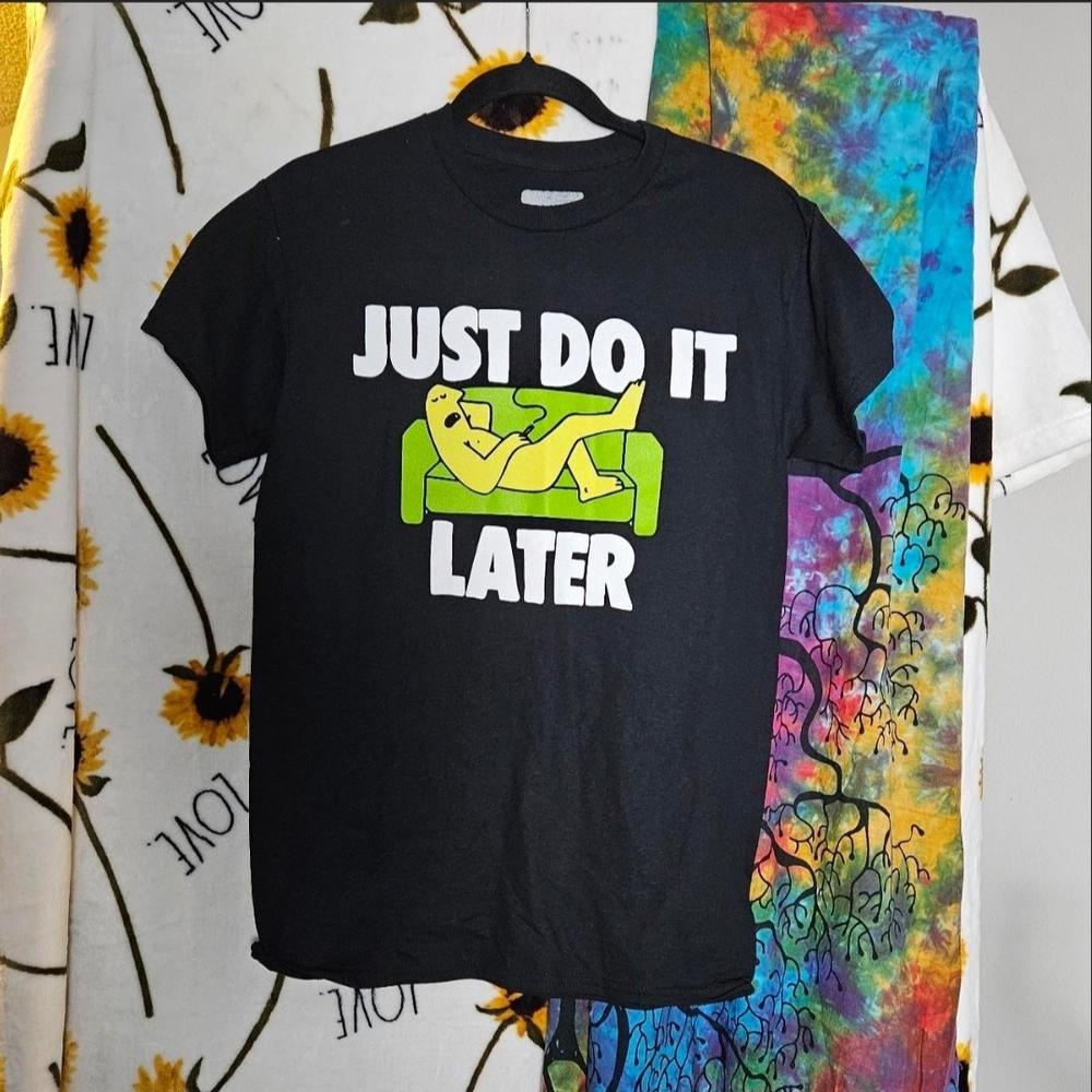 Market Secret Club Just Do It Later T-Shirt size: Small